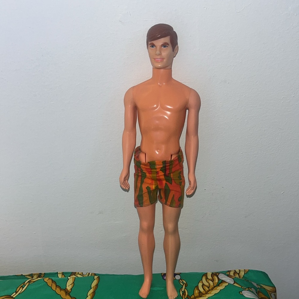 Barbie - Picture 2 of 10